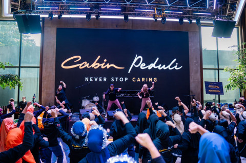 Menularkan Semangat Hidup Sehat lewat Senam Bersama