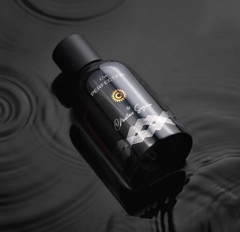 5 Parfum Lokal Aroma Woody, Bikin Pria Tampil Maskulin dan Elegan