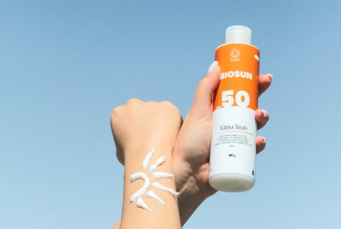 4 Rekomendasi Sunscreen yang Aktif Lindungi dari Blue Light, Mulai dari Rp50 Ribuan