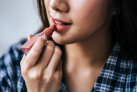 Rekomendasi Lipstik Transferproof Tahan Lama, Harga Cuma 100 Ribuan