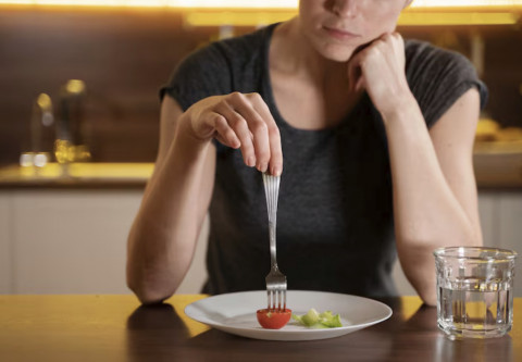 Muntah Setelah Makan? Kenali Tanda-tanda Intoleransi Makanan