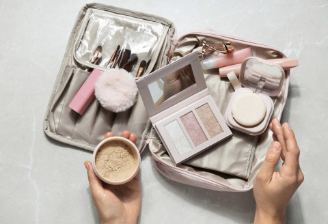 Mudah Dibawa, Ini Rekomendasi 5 Make up Sachet Under Rp30 Ribuan