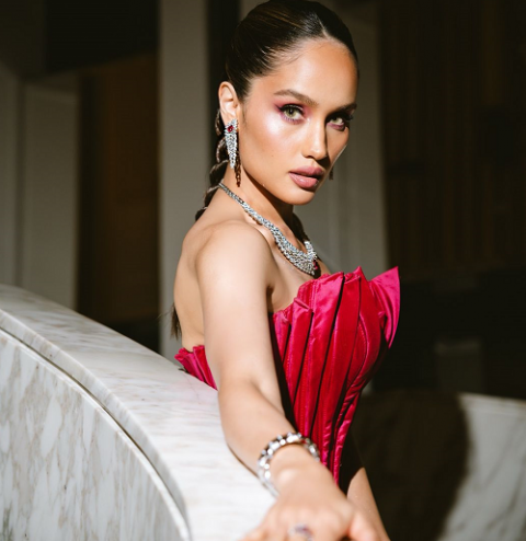 Passion Jewelry dan Cinta Laura Ajak Perempuan Berani Bersinar dengan Anggun