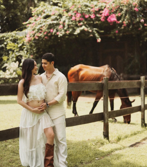 Al Ghazali Umumkan Kehamilan Pertama Alyssa Daguise