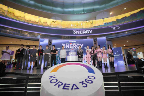 FIFTY FIFTY dan ONF Meriahkan HUT ke-3 KOREA 360 di Jakarta