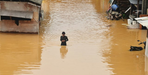 Banjir Tak Hanya Rugi Harta dan Nyawa, Tapi Juga Menyisakan 5 Penyakit Ini!