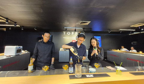 Di Blok M, Makmur Jaya Bongkar Resep 3 Menu Eksklusif ala Luar Angkasa