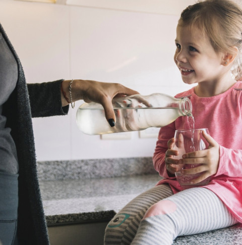 Ini Kebutuhan Air Sesuai Usia, dari Anak, Remaja, Ibu Hamil, hingga Menyusui