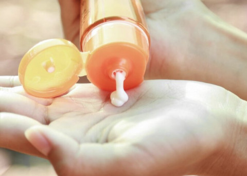 Rekomendasi 4 Sunscreen yang Mengandung Vitamin E, Harga Mulai dari Rp30 Ribuan