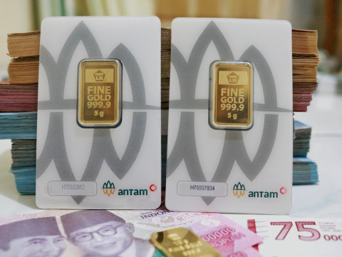 Harga Emas Antam Hari Ini Stagnan, <i>Buyback</i> Turun Rp6.000