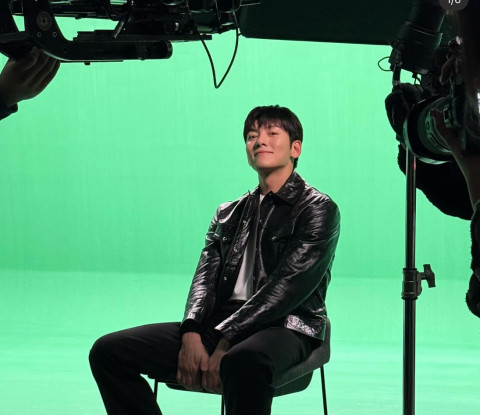 Heize Gandeng Ji Chang Wook di MV Terbaru