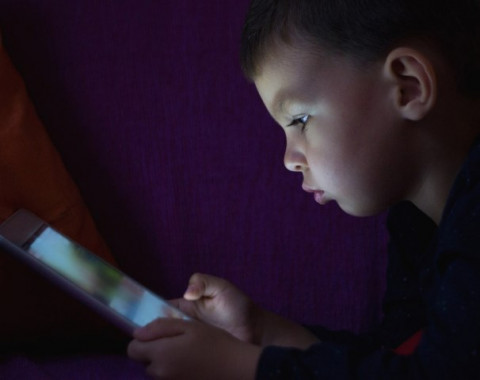 3 Berita Terpopuler Gaya: Pembatasan Gadget pada Anak Hingga Kue Natal