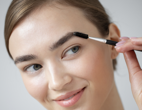 Cara Mudah Bikin Alis Tanpa Dicukur, Sat-Set Langsung Jadi!