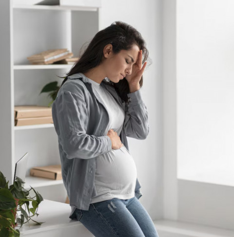 Kapan Harus Khawatir Tentang Sakit Kepala selama Kehamilan?