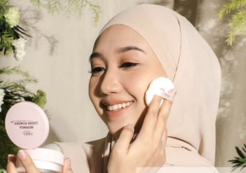 3 Bedak Tabur Wudhu Friendly dan Transferproof