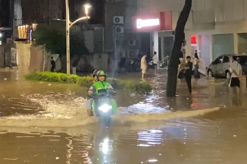 Banjir Muncul, Cek Ketinggian Air Sebelum Motor Listrik Melintas