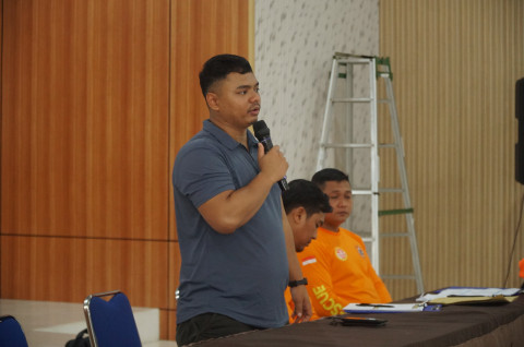 Jhonlin Group Salurkan Bantuan CSR “Solidarity for Humanity” kepada Warga Martapura