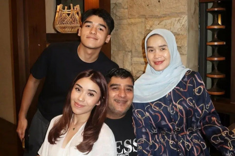 Ayah Lula Lahfah Minta Maaf di Pemakaman, Kenapa?