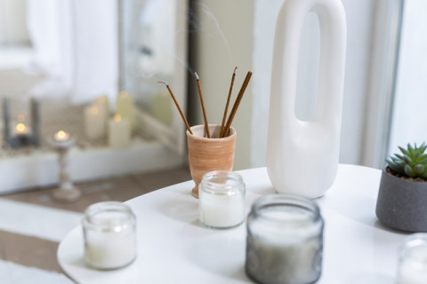 5 Pewangi Ruangan Tahan Lama, Rumah Jadi Makin Harum