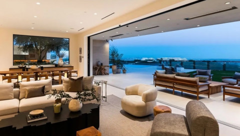 Kendall Jenner Syuting Iklan Super Bowl di Rumah Rp636 Miliar