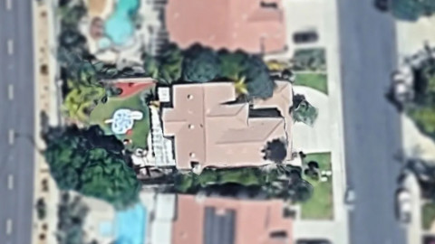 Fantastis! Aset Properti Kourtney dan Travis Capai Rp800 Miliar