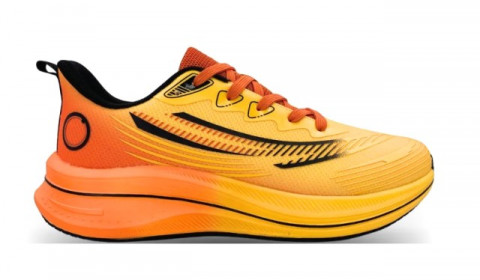 Gak Perlu Jual Ginjal! 5 Sepatu Carbon Plate 500 Ribuan Buat Kamu yang Mau Lari Ala Suhu