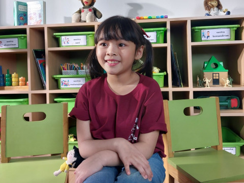 Ritual Unik Aktris Cilik Luisa Adreena di Balik Layar Film Na Willa