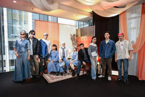 Levi's Kenalkan Koleksi Ramadan dan Raya 2026: <i>Layer Up Your Raya</i>