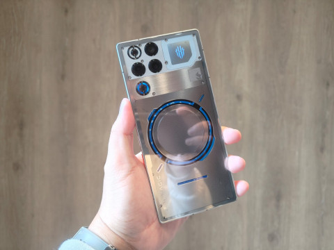 HP Flagship Terkencang Januari 2026, RedMagic 11 Pro+ Pimpin AnTuTu