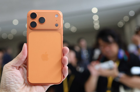 iPhone 18 Pro Max Dirumorkan Bawa Baterai Lebih Besar, Jadi Tebel Nih!