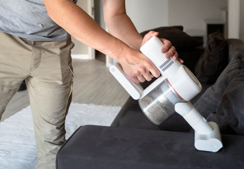 5 Rekomendasi <i>Vacuum Cleaner</i> Otomatis dan Portabel Terbaik 2026