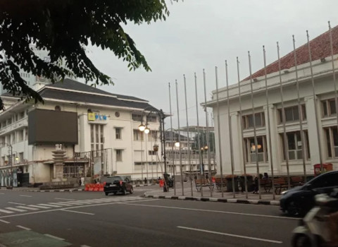 3 Berita Terpopuler Gaya: Glowing Pakai Retinol Hingga Healing ke Braga