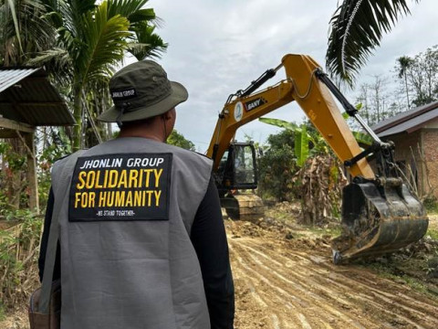 Kisah Warga Aceh Tamiang Bertahan dari Banjir, Dibantu Relawan Jhonlin Group