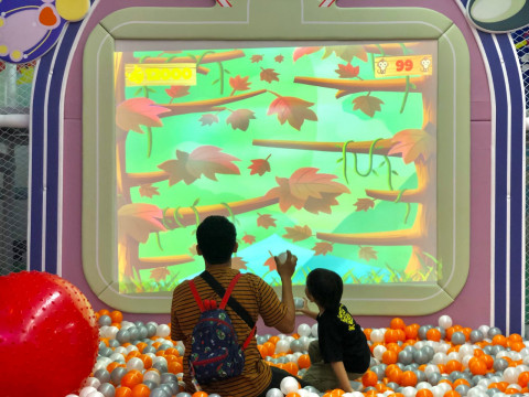 Ruang Bermain Edukatif dan Modern untuk Keluarga Urban