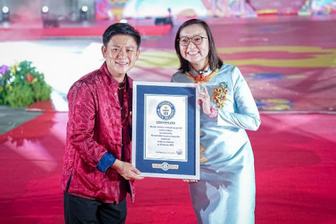 Real Legend! Lontong Cap Go Meh di Festival Imlek Nasional Resmi Masuk Guinness World Record