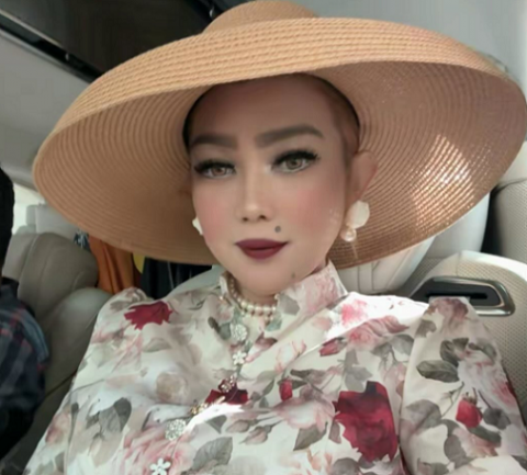 Gaya Vintage Istri Gubernur Kaltim Mirip 'Noni Belanda', Apa Sih Maknanya?