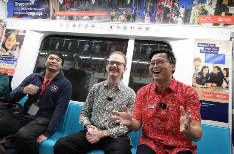 Cuma Sampai Akhir Maret, Satu Gerbong MRT Jadi 'Ruang Kelas' Kampus Inggris