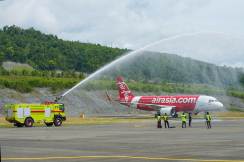 Indonesia AirAsia Resmi Mulai Terbangi Rute Surabaya-Makassar, Palu, Kendari, dan Luwuk