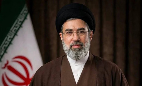 Dianggap Sosok Misterius, Rekam Jejak Mojtaba Khamenei Lebih Banyak di Militer