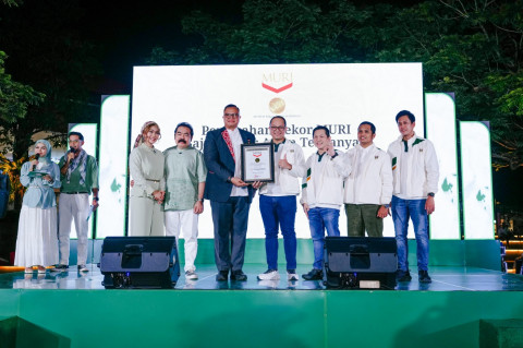 Cetak Rekor MURI, Sasa Santan Sajikan 1.447 Porsi Opor untuk Dinikmati Bersama Masyarakat