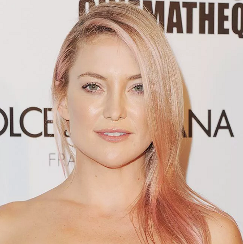 6 Warna Rambut ala Selebriti Hollywood yang Bikin Terlihat Muda, Dijamin Bikin Pangling!