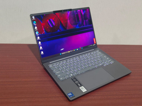 Mencoba Lenovo IdeaPad Pro 5i: Laptop AI OLED Kencang untuk Produktivitas