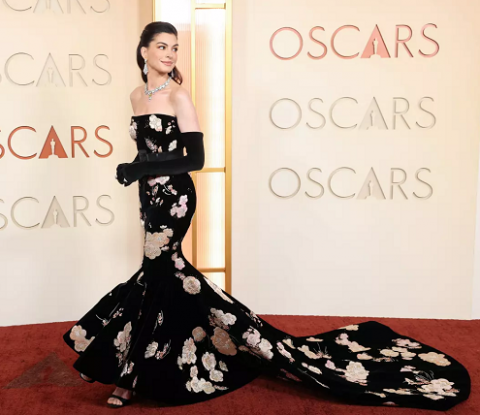 Gaun Bertabur Bunga, Penuh Bulu dan Kilau di Oscar 2026, Manakah Favoritmu?