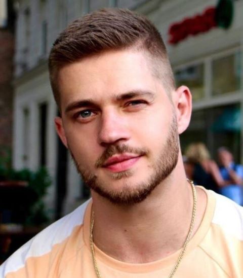 No More Boring Look! Deretan Gaya Rambut Ini Bikin Cowok Brewok Auto Glow Up