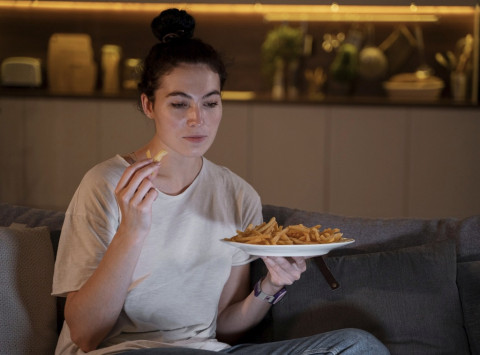 Sering Begadang Pas Liburan? Waspada Brain Fog