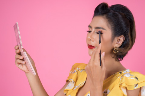Rahasia Makeup Lebaran Awet dan Flawless Tanpa Sering Touch Up
