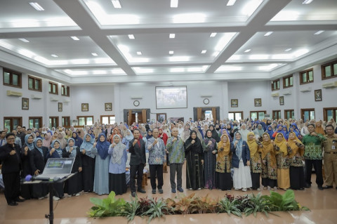 UMS Ajarkan Ratusan Ibu-ibu dan Guru Self Healing, Ciptakan Pendidikan Lebih Sehat Buat Anak