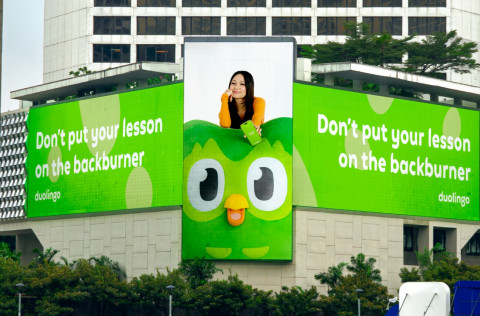 Duolingo Gandeng NIKI untuk Menginspirasi Anak Muda Indonesia Belajar Bahasa