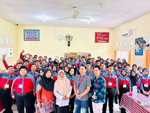 Ratusan Siswa SMK Adu Otak di Kompetisi Ritel, Hadiah Puluhan Juta Rupiah Menunggu