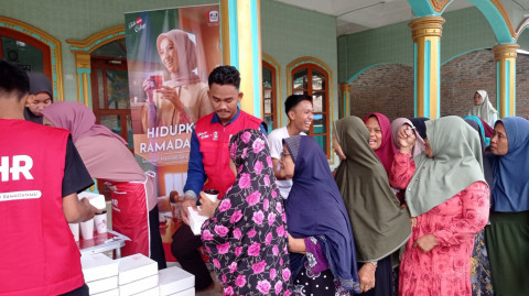 Teh Celup Sosro Bagikan 6.700 Paket Berbuka di Sumatra Utara dan Aceh